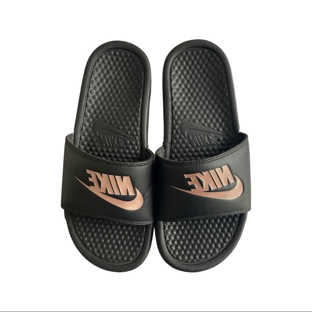 Nike Benassi Rose Slides